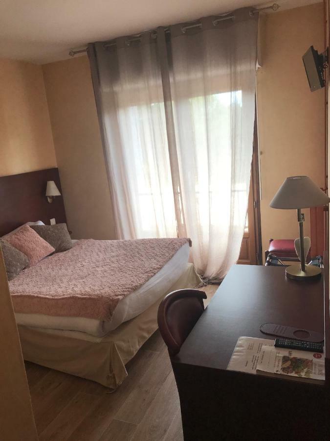 Au Feu De Bois Hotel Amou Kültér fotó